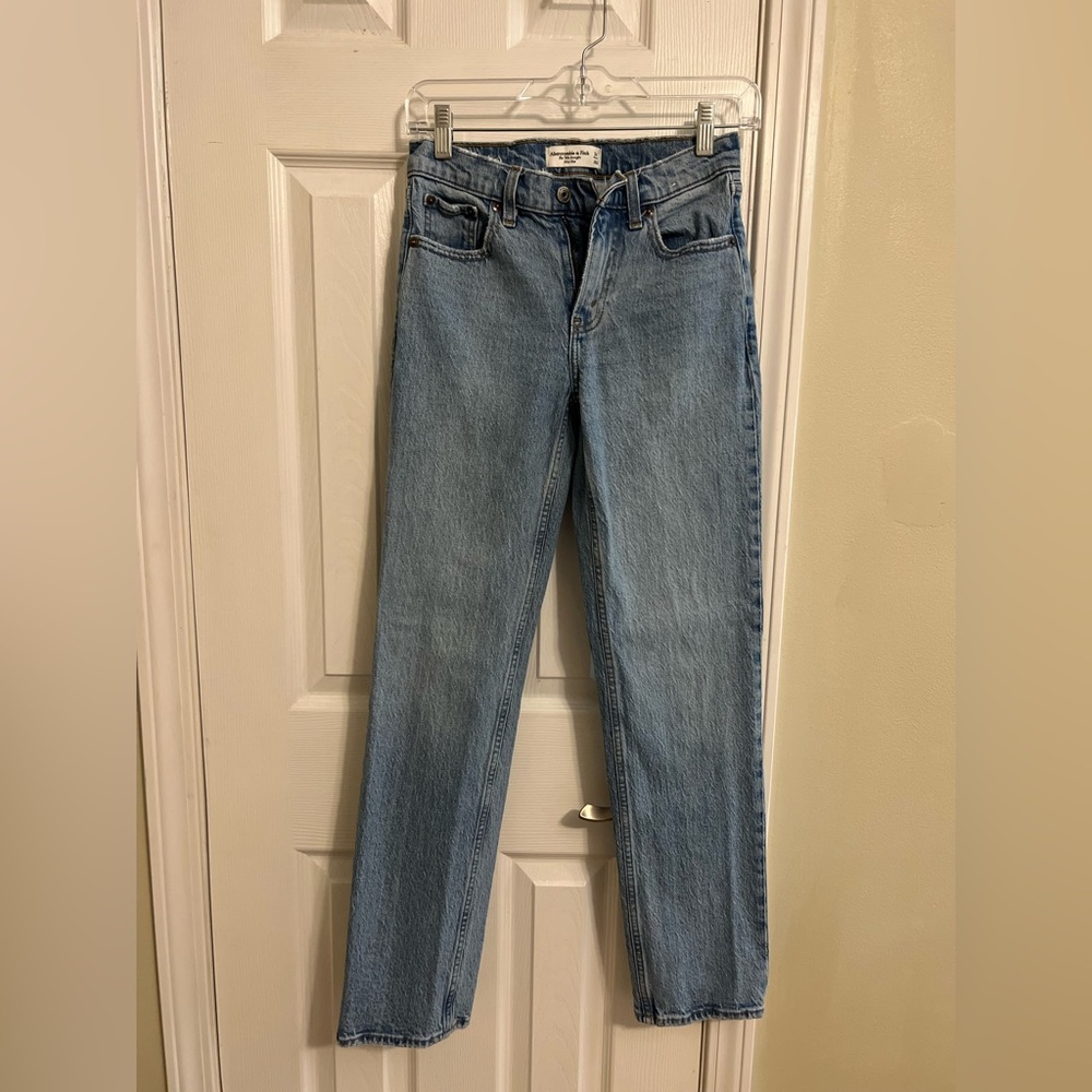 Abercrombie & Fitch Light Blue Straight-Leg Women's Jeans